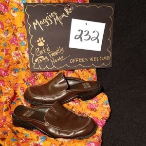 Mootsies Tootsies Brown Mules